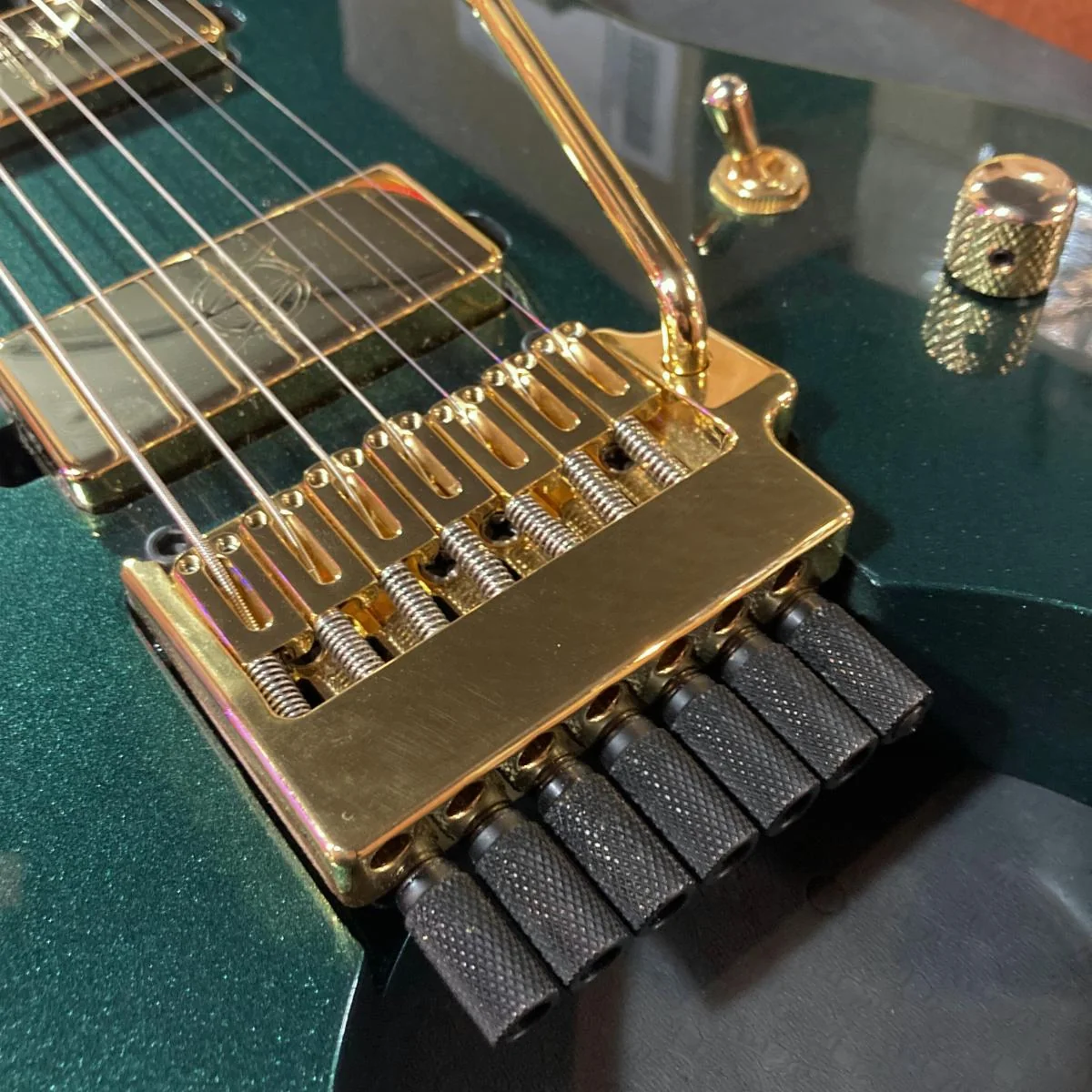 *B-STOCK* Synyster Gates Custom-7 TR Headless Electric Guitar | Oak Green Metallic - Image 4