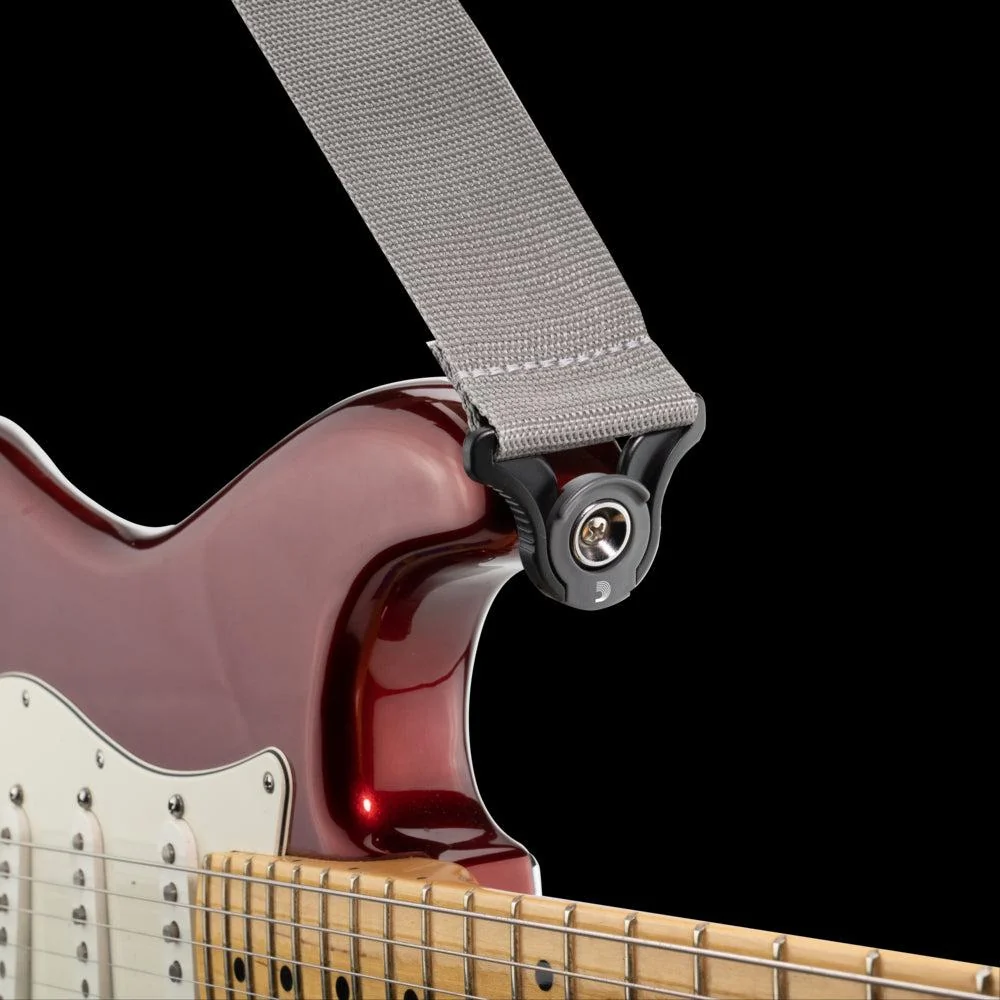 D'Addario Auto-Lock Polypro Guitar Strap | Silver (2") - Image 3