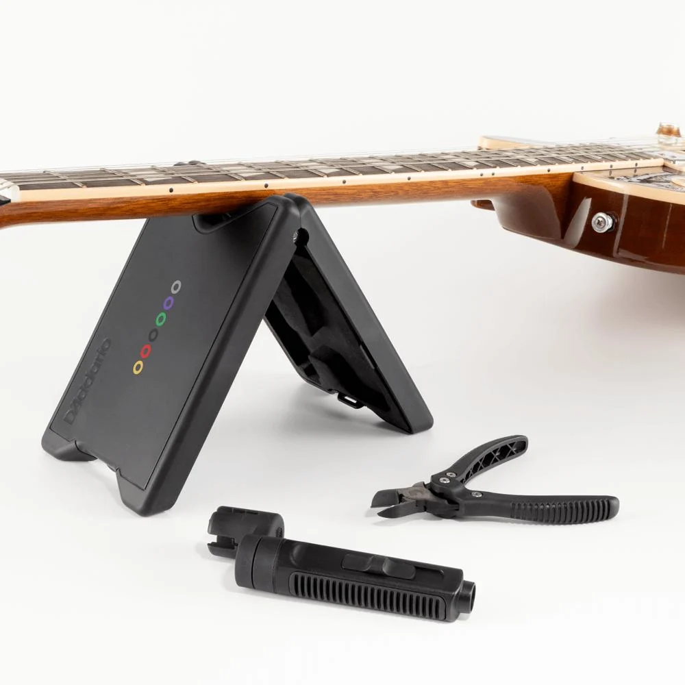 D'Addario All-In-One String Changing Kit