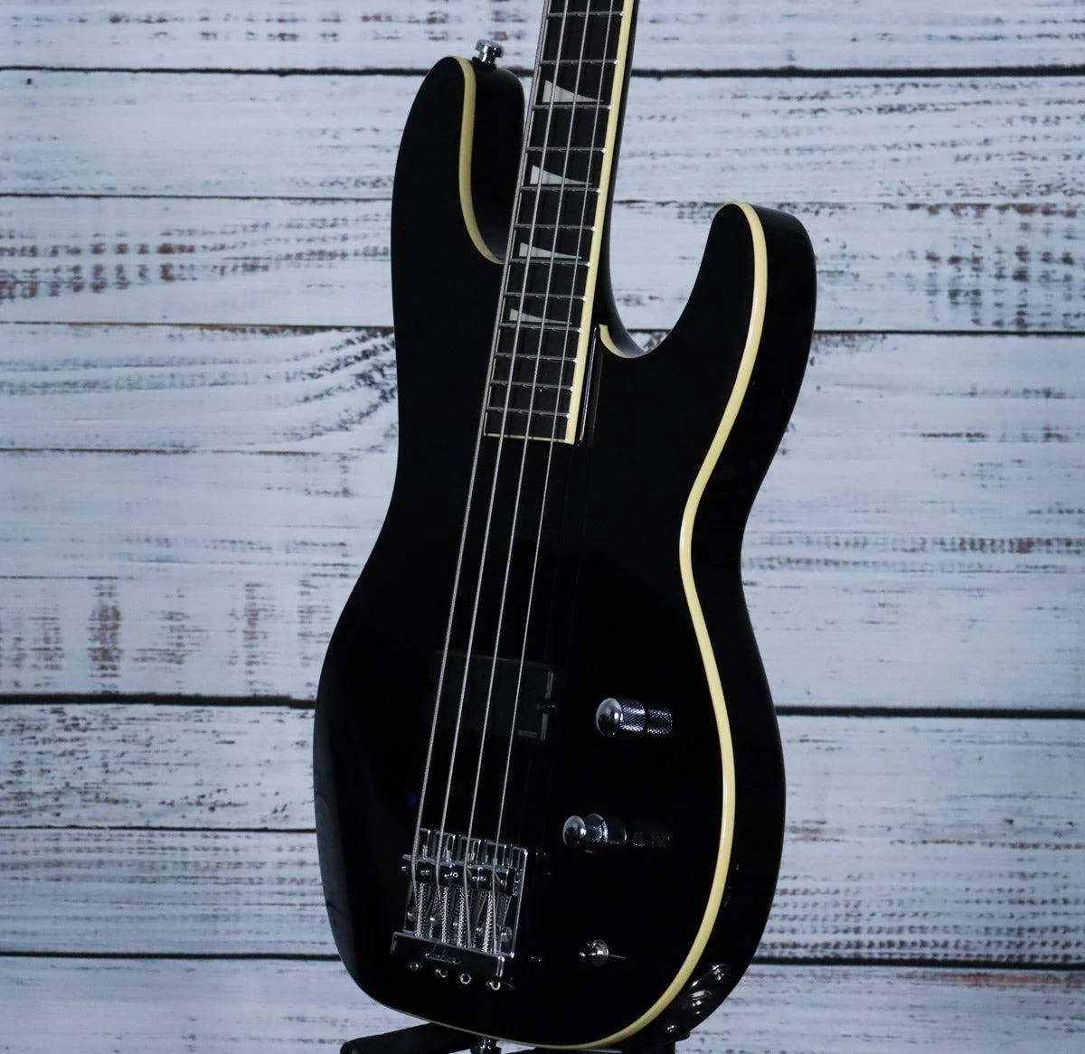 *DEMO* Jackson Pro Plus Limited Edition Pure Metal Concert Bass CB1A w/Gig Bag | Gloss Black - Image 5