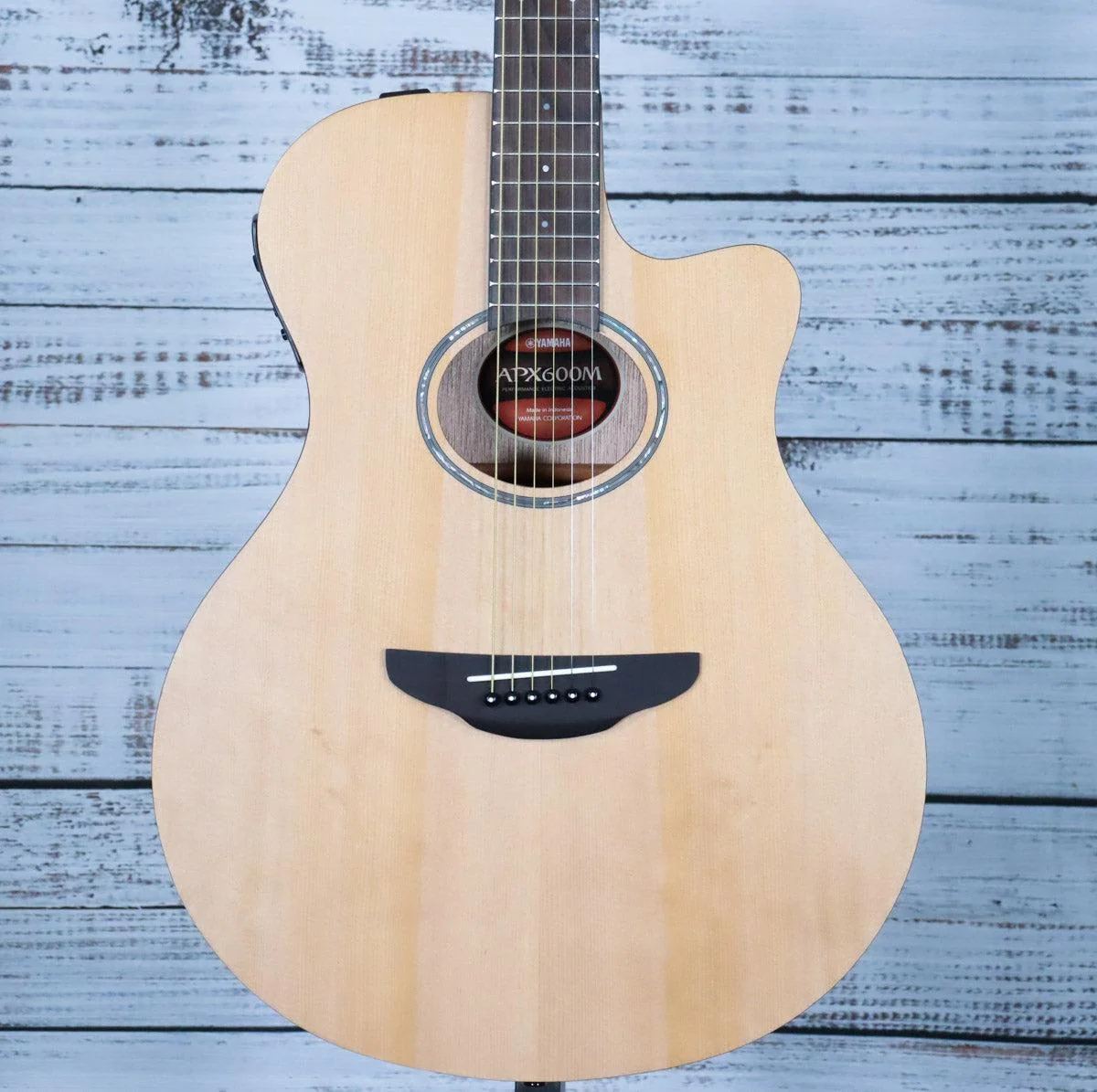 Yamaha APX600M Thinline Acoustic-Electric Guitar | Natural Satin